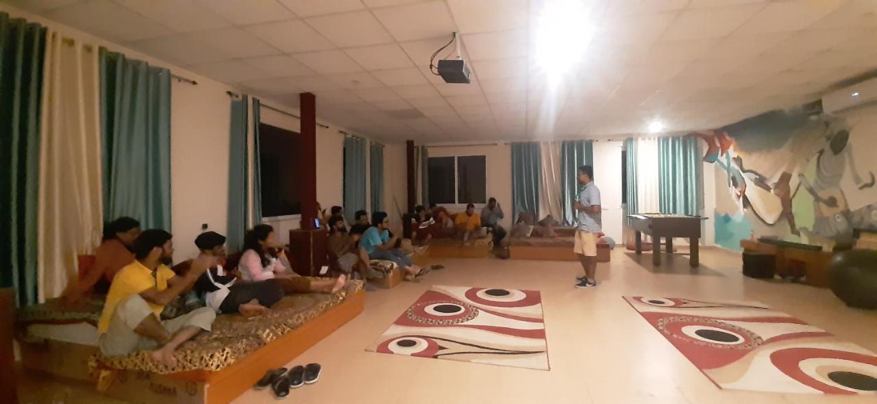 Karwaan Hostel Rishīkesh Extérieur photo