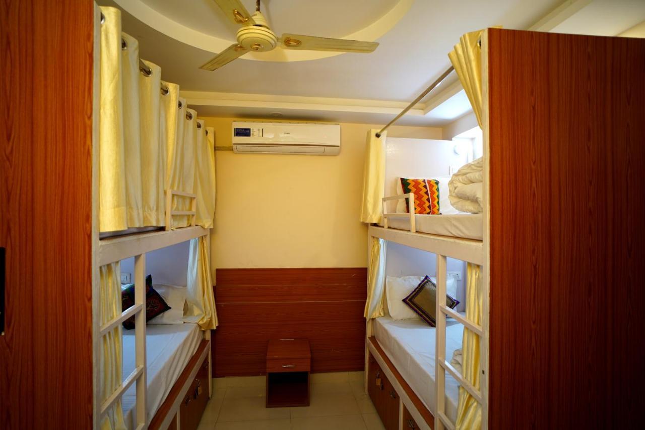 Karwaan Hostel Rishīkesh Extérieur photo
