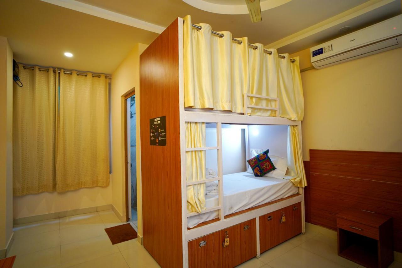 Karwaan Hostel Rishīkesh Extérieur photo