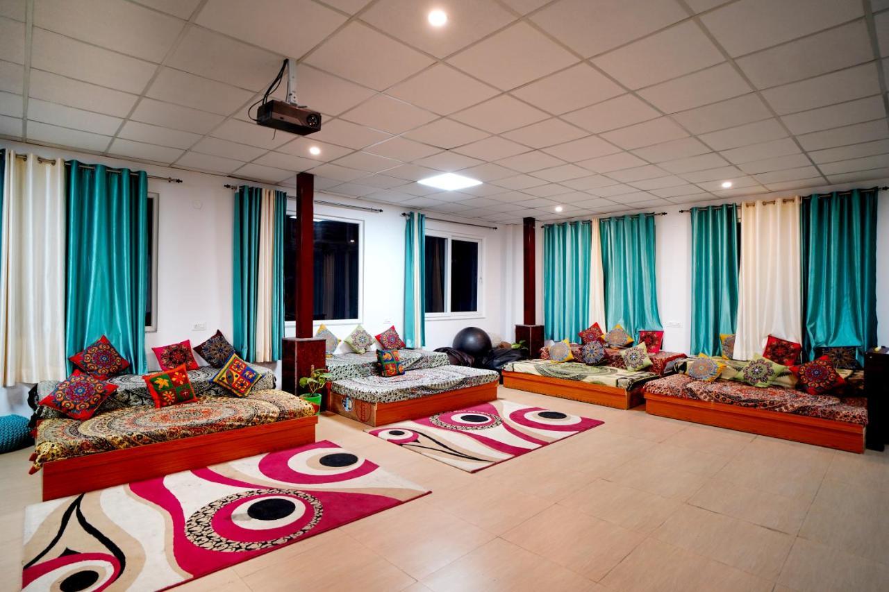 Karwaan Hostel Rishīkesh Extérieur photo